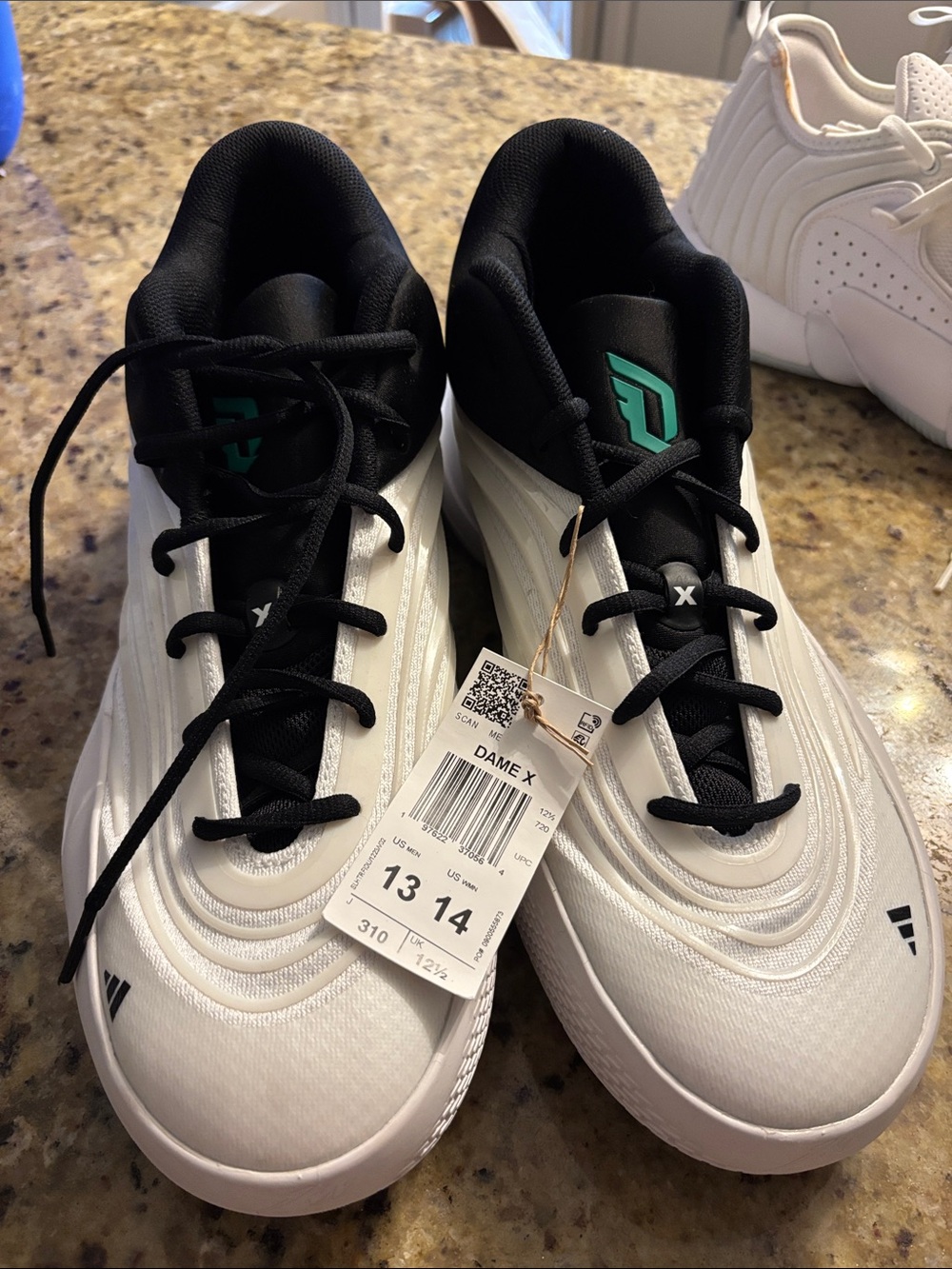 NWT Adidas Dame x